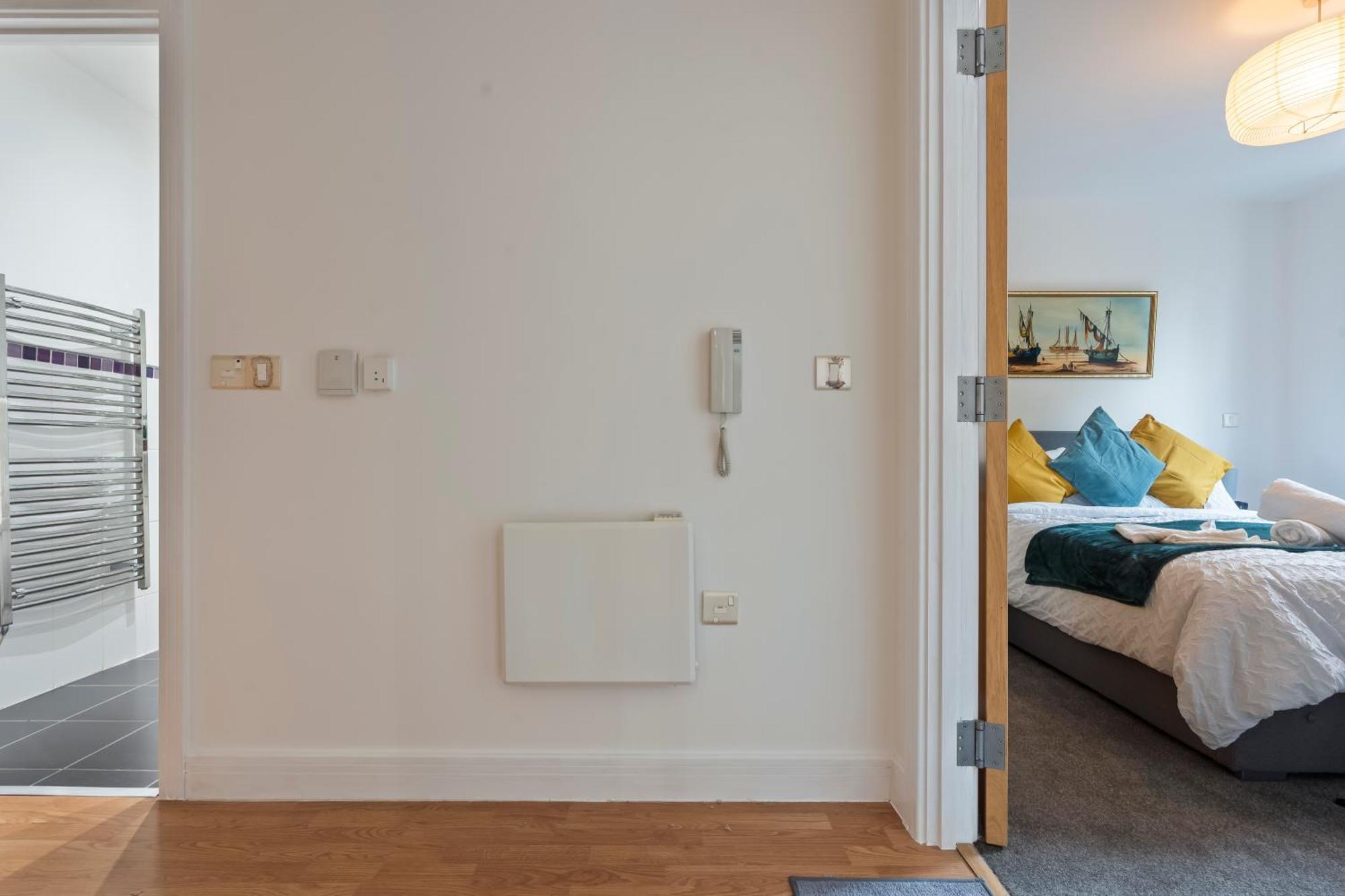 Heart Of City Centre Luxury Apartment With Secure Underground Parking バーミンガム エクステリア 写真